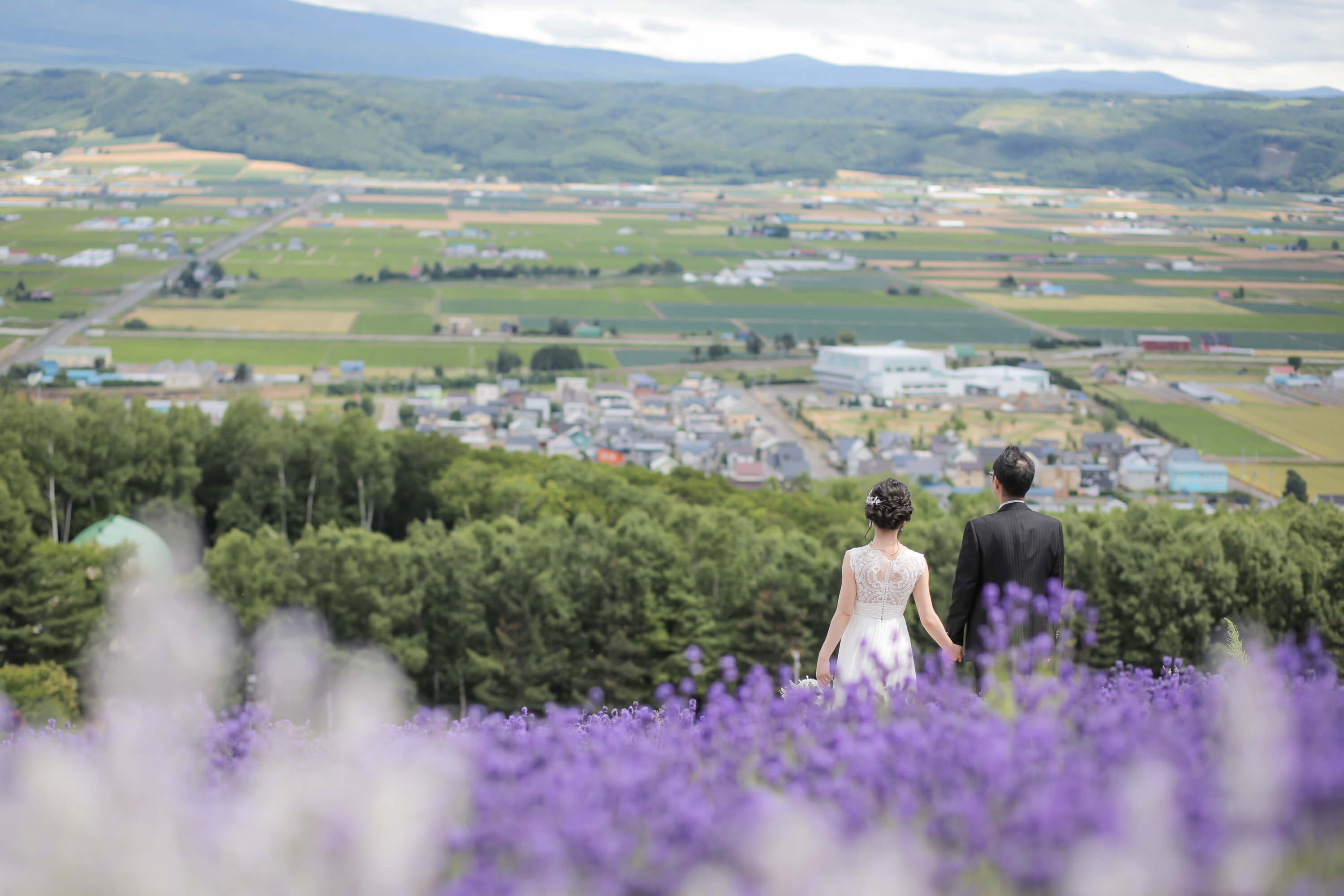 富良野市内最大のラベンダー畑でWEDDING♡
