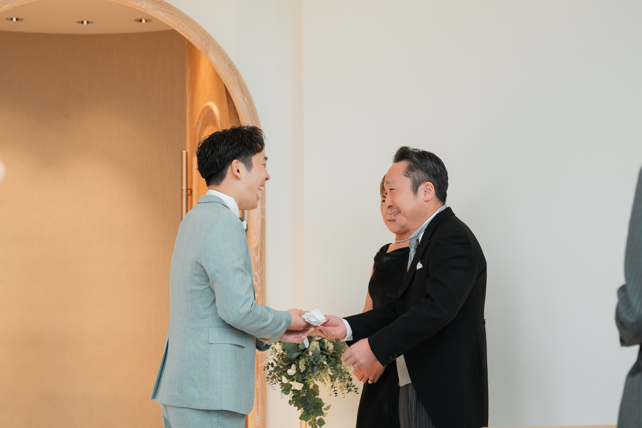 新郎最後の身支度