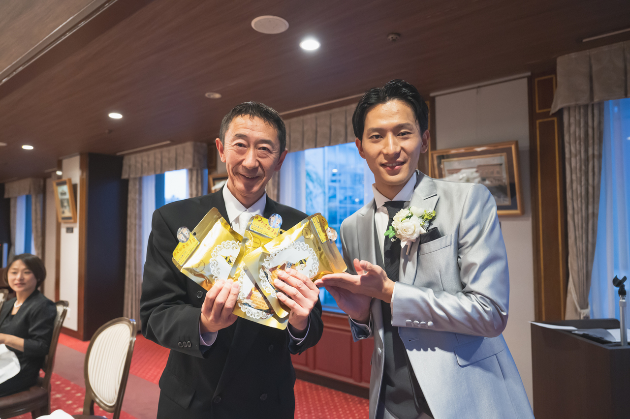 人気演出!ドレス色当てクイズ?
