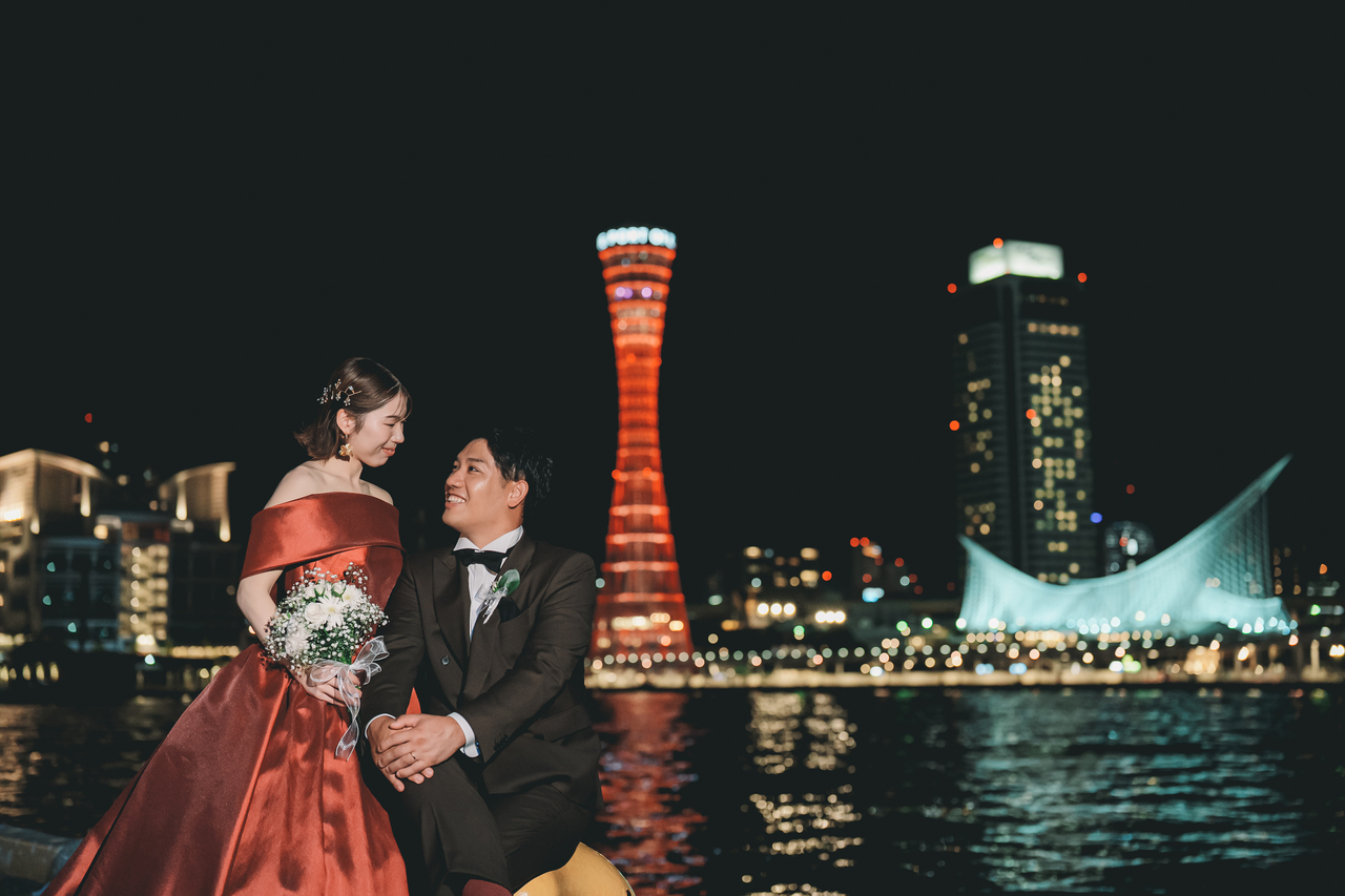 神戸の夜景に映える、赤のカラードレスでナイトロケーション撮影♡
