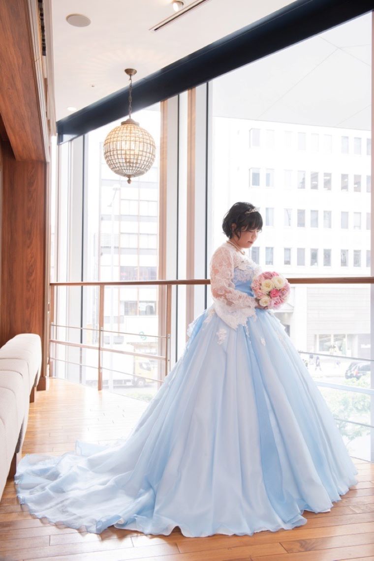 小さな結婚式表参道店♪　オーバーカラードレス?