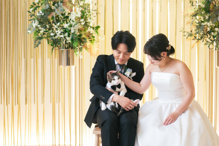 家族のネコちゃんと一緒に撮影(=^・^=)