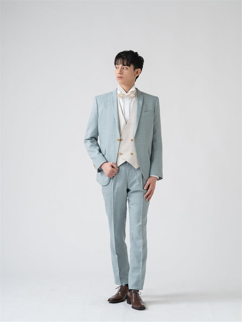 新作タキシードのご紹介☆*:.　