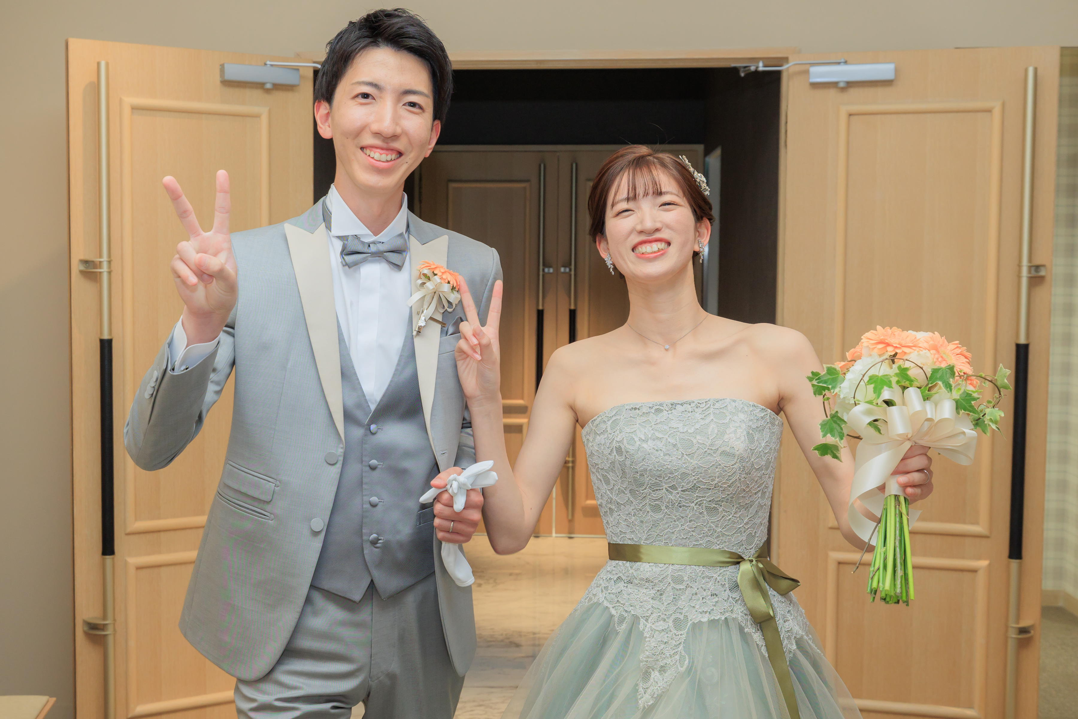 人気演出をご紹介~挙式編 オーバーカラードレス再入場~