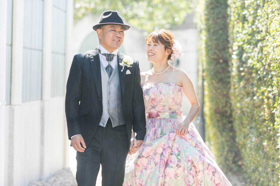 3分お着替え！オーバーカラードレス?