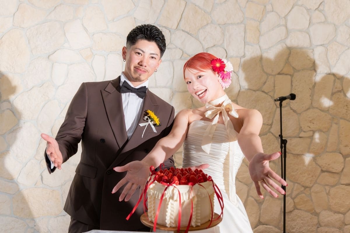 ​デニムで魅せる、新しいお色直しのカタチ