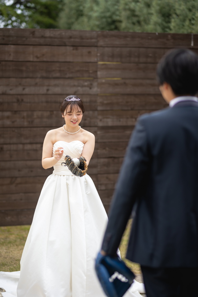 小さな結婚式松山店～ウェディングドレス　外撮影～