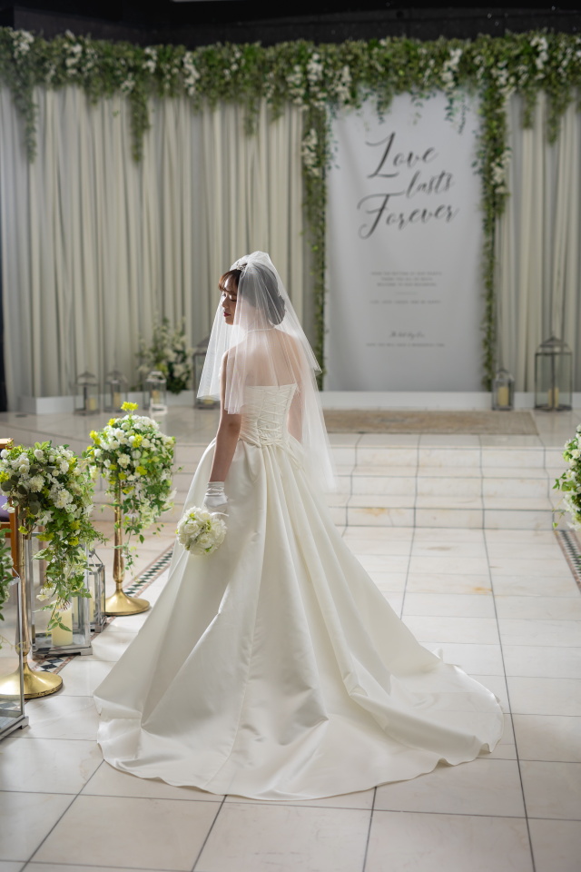 小さな結婚式松山店～ウェディングドレス　チャペル撮影～
