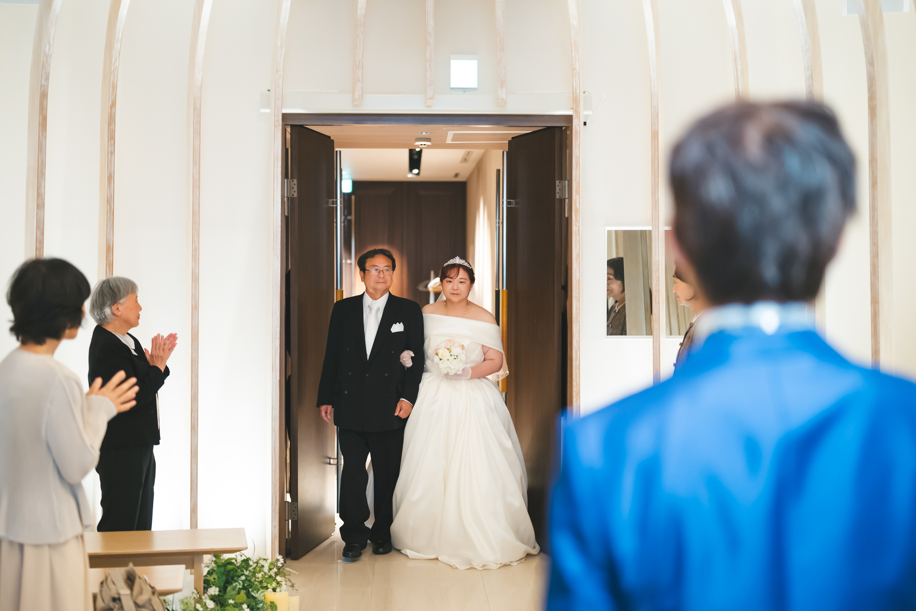 ゲストも交えた笑顔あふれる結婚式