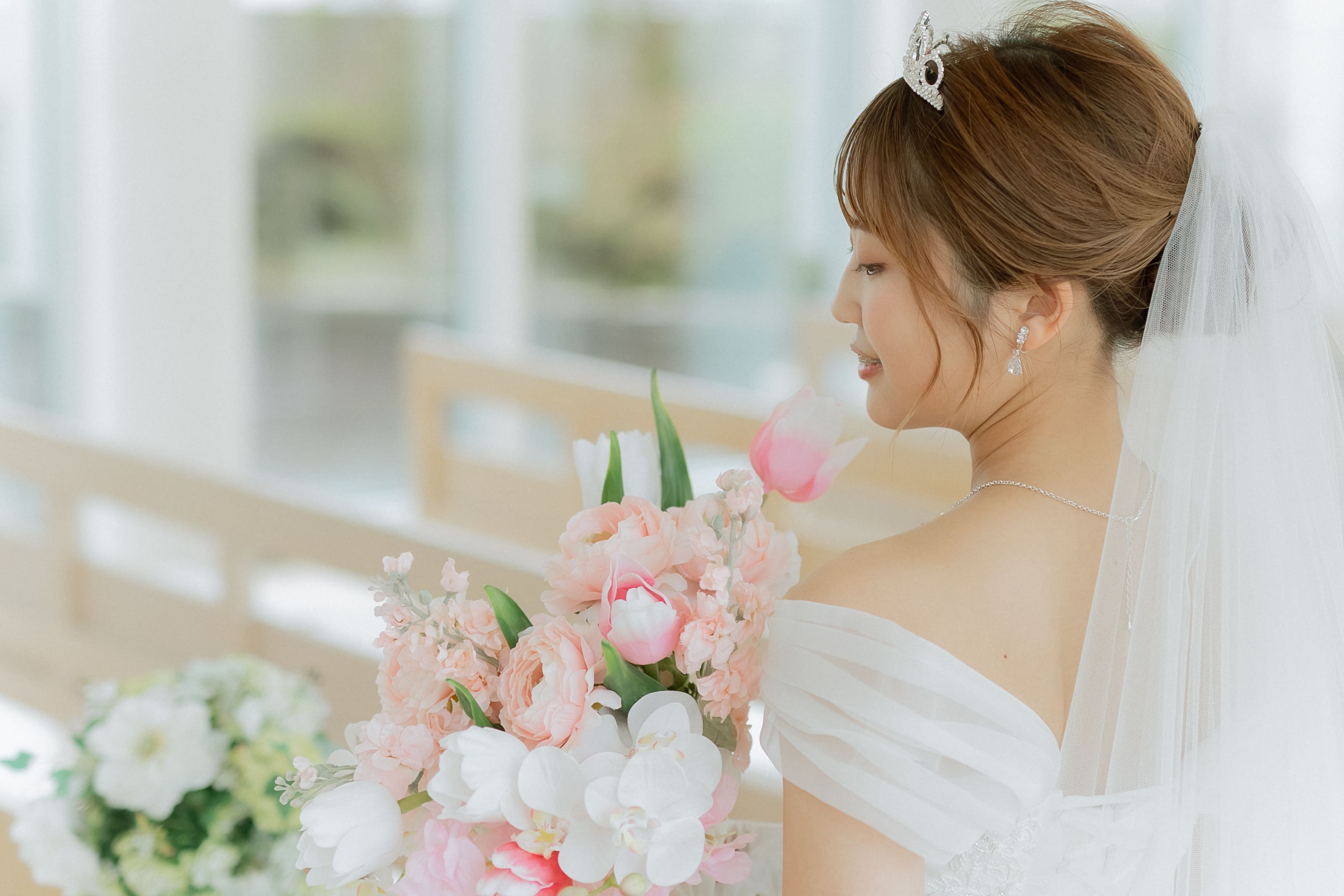 お二人きりの大切な時間♡ウェディングもカラードレスも♪