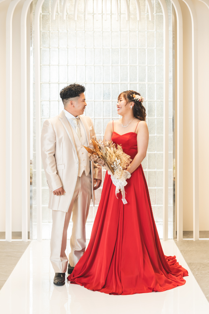 フォトウエディングレポート　No.8 カラードレス＆タキシードで前撮り
