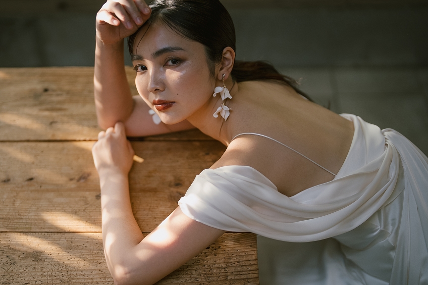 【新作小物】左右で表情を変える＊上品クレイイヤリング