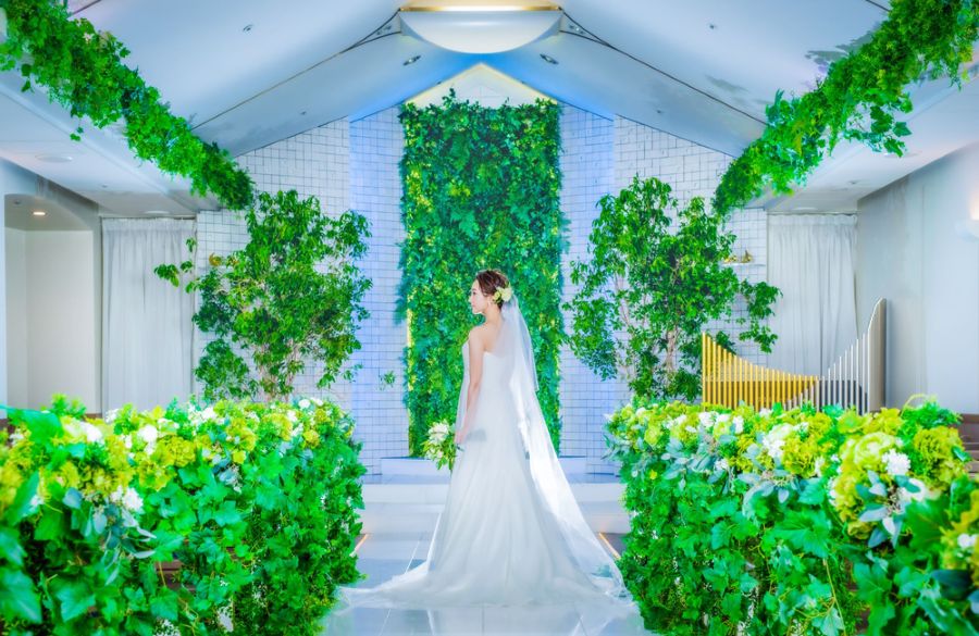 ホテルでも特別感とプライベート性の高い結婚式が叶います。