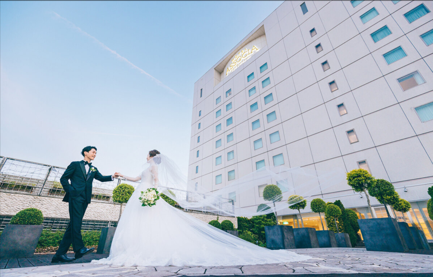 豊橋駅直直結という最高のダイレクトアクセスで天候に左右されることもなく、遠方からのゲストにも安心。駅周辺の提携駐車場も多数あり、すべてのゲストに便利にご来館いただけます。