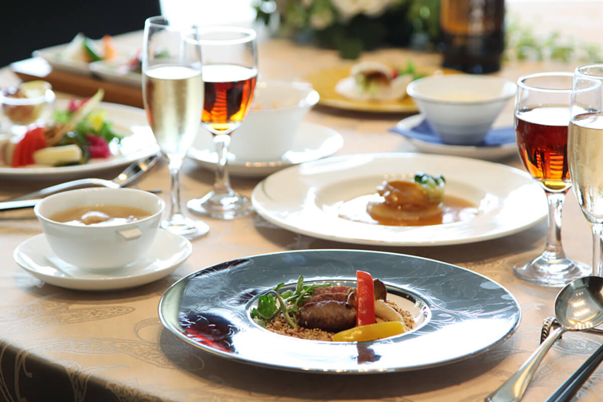 東天紅のお料理について