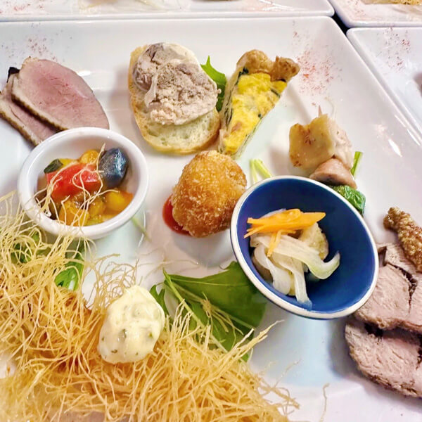 CARIBのお料理について