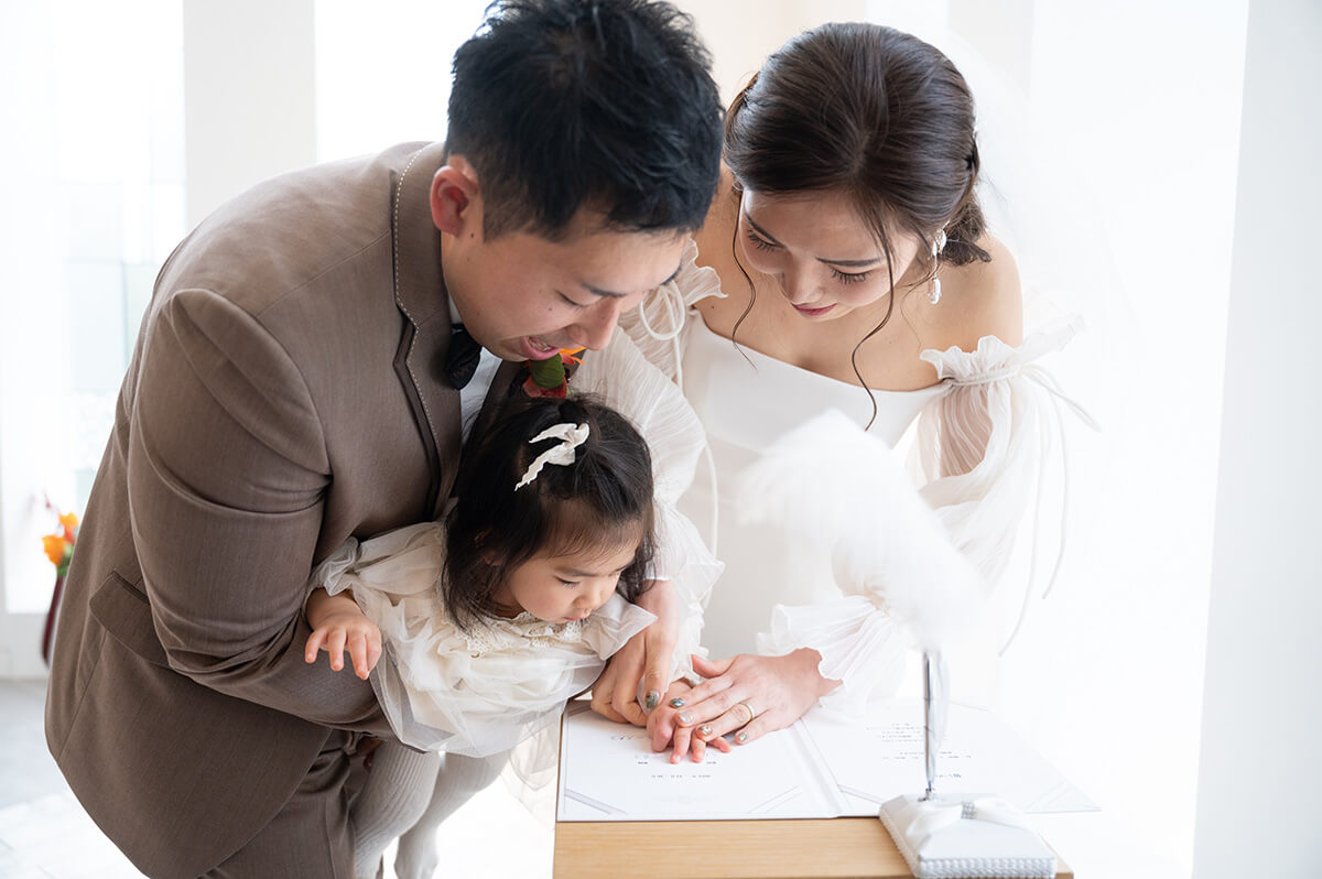 小さな結婚式 新潟チャペル　新郎新婦のお嬢様の承認手形