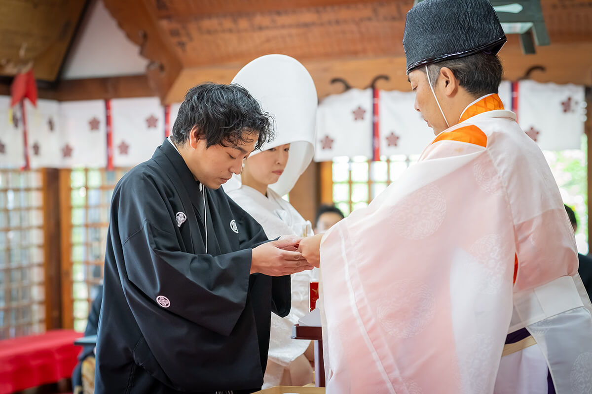 宇多須神社で挙げられたお客様の結婚式写真04