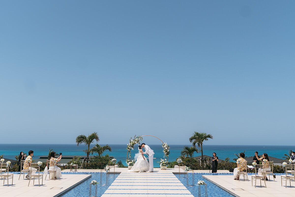 宮古島来間リゾートシーウッドホテルで挙げられたお客様の結婚式写真12