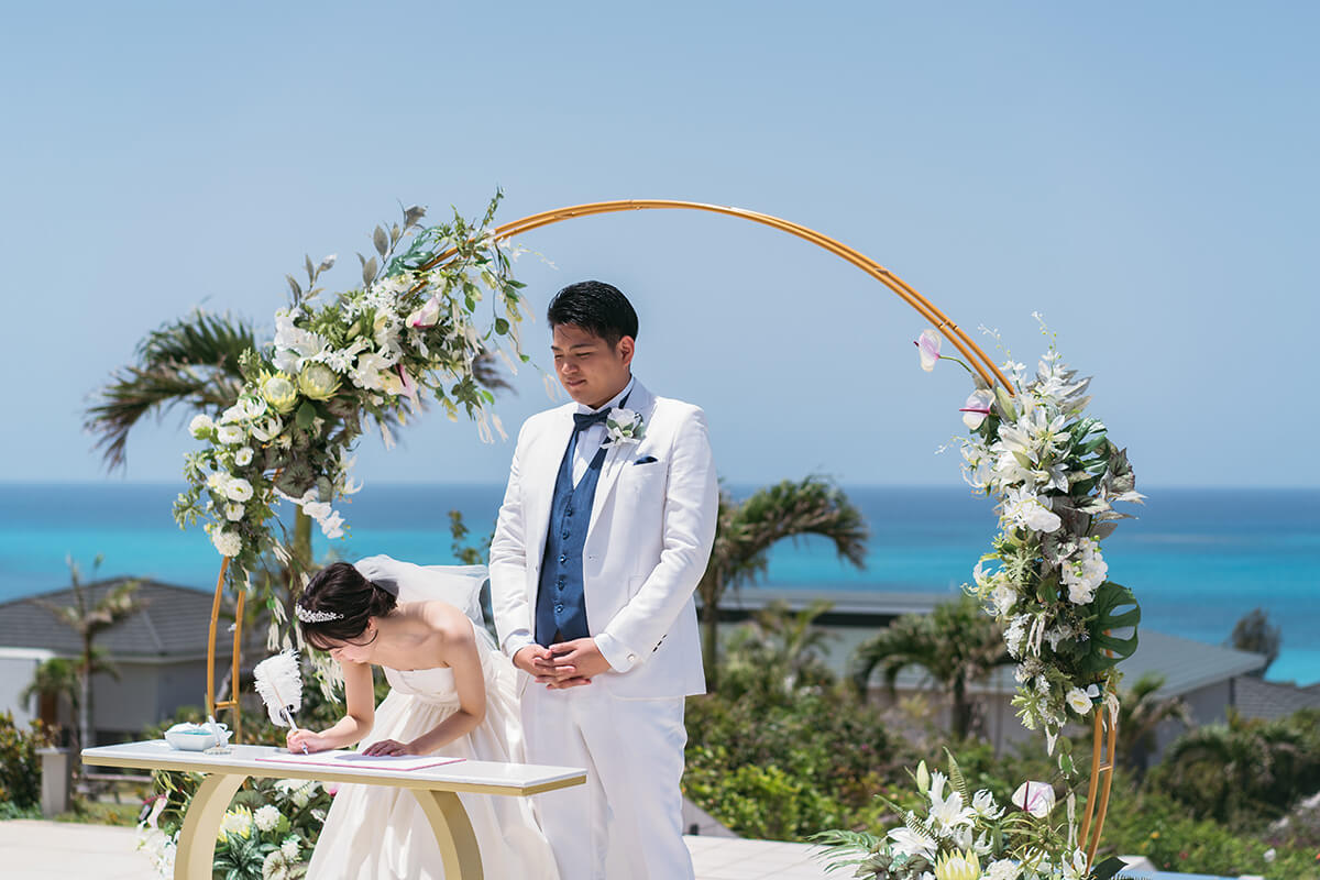 宮古島来間リゾートシーウッドホテルで挙げられたお客様の結婚式写真13