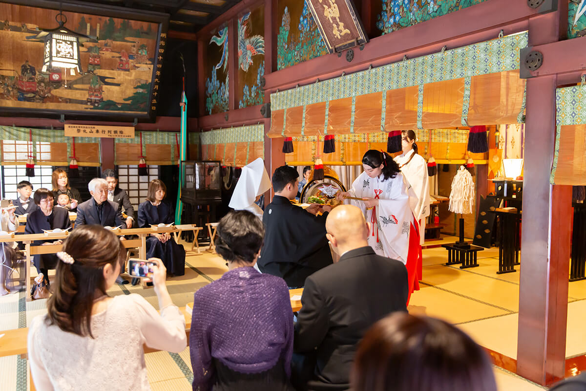 赤坂氷川神社で挙げられたお客様の結婚式写真08