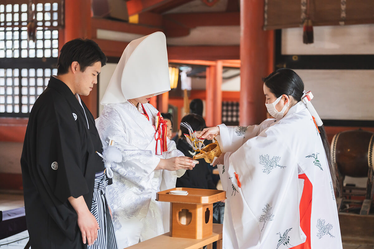藤崎八幡宮で挙げられたお客様の結婚式写真03