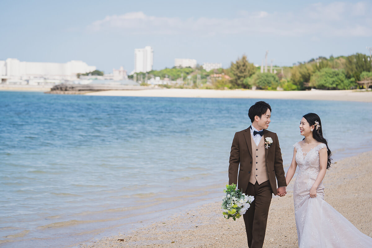 沖縄リゾートで挙げられたお客様の結婚式写真01