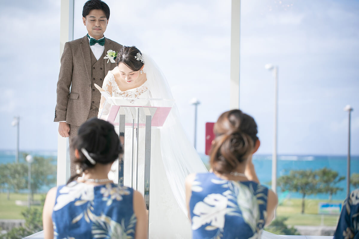 沖縄リゾートで挙げられたお客様の結婚式写真08