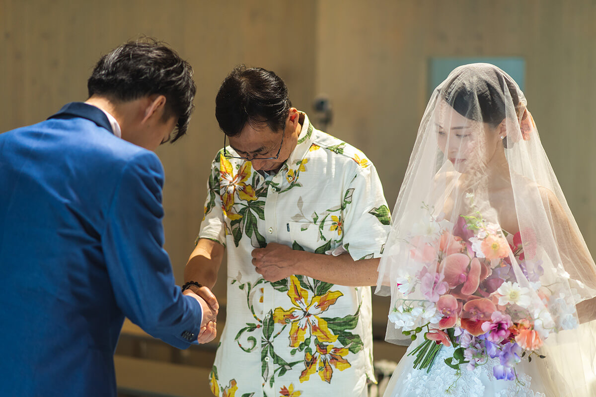 沖縄リゾートで挙げられたお客様の結婚式写真05
