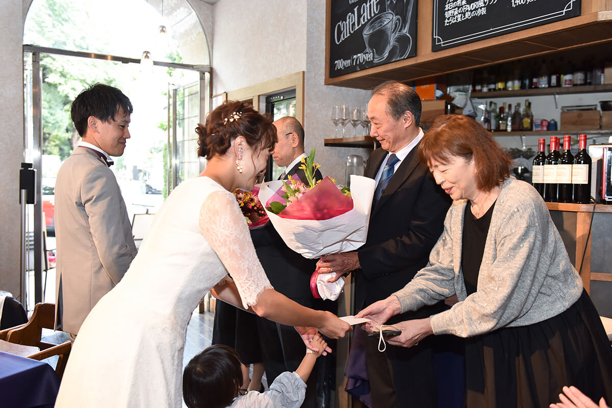 ビストロ ファヴォリで挙げられたお客様の結婚式写真16