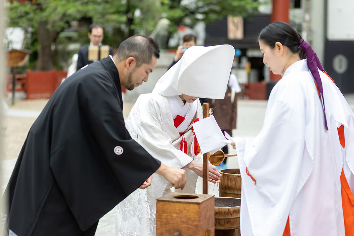 御霊神社で挙げられたお客様の結婚式写真02