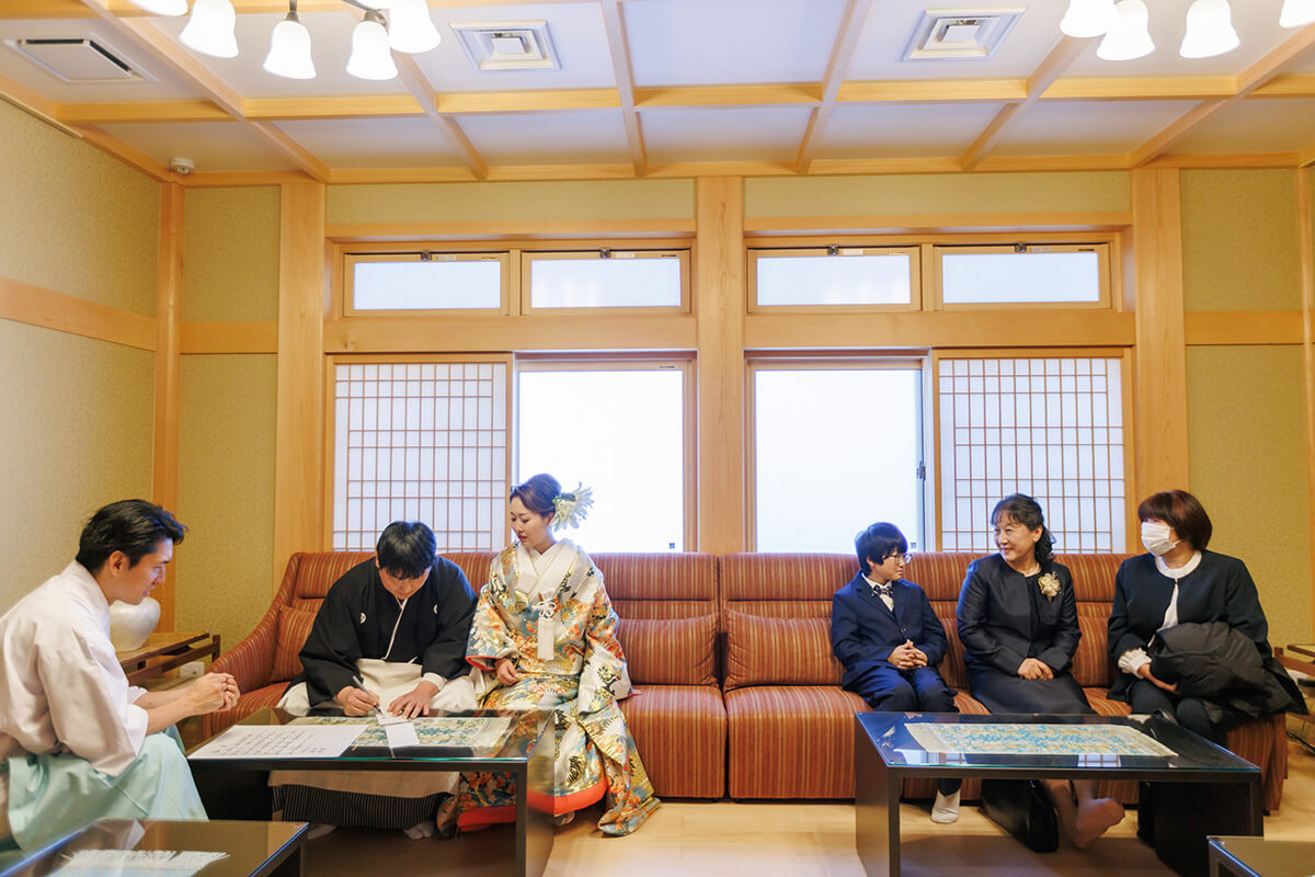 八剱八幡神社で挙げられたお客様の結婚式写真04