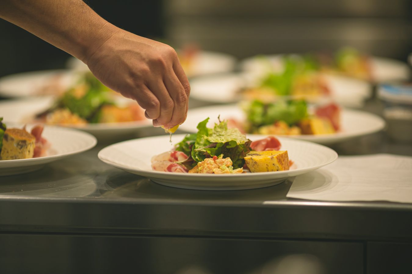 Trattoria Violaでお食事をされたお客様のお写真　お料理は一つ一つ心を込めて彩も鮮やかに