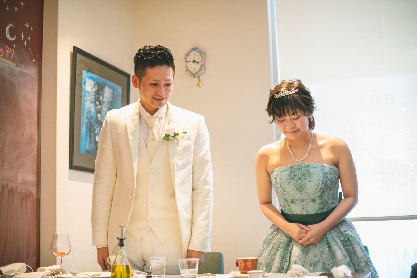 Trattoria Violaでお食事をされたお客様のお写真　結びに新郎新婦様からお礼のご挨拶