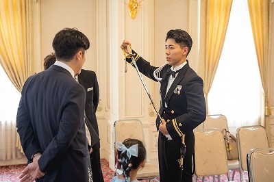 萬翠荘挙式　自衛官の制服はゲストの皆様へはじめてお披露目