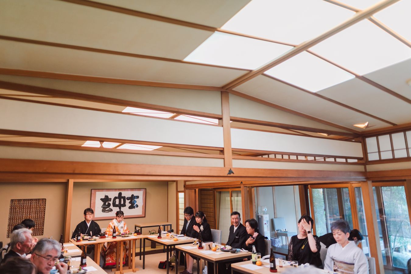 道後うめ乃やでご結婚式を挙げられたお客様の写真　終始和やかに進んだお食事会