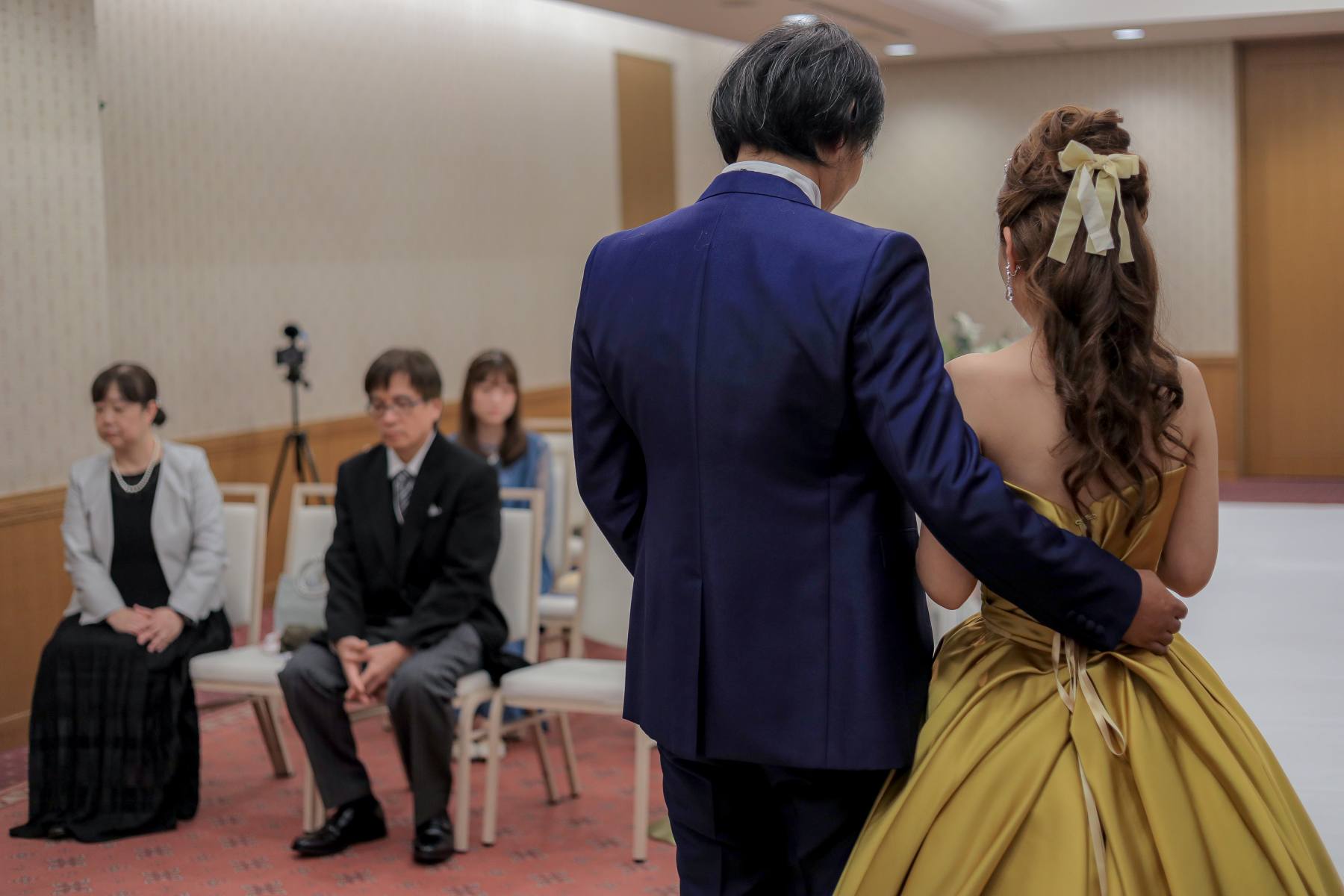 お色直しをし、感謝のお手紙