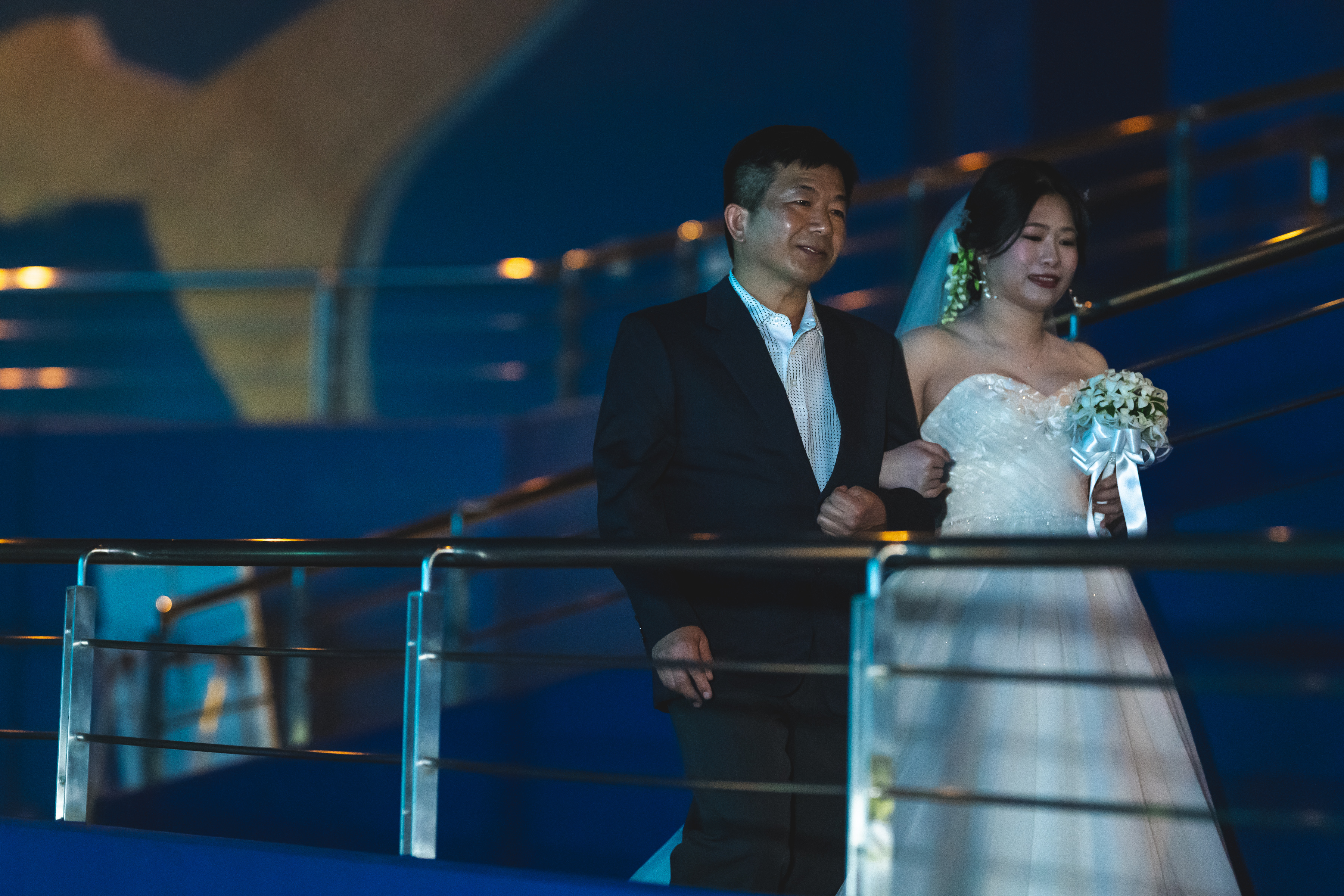 美ら海水族館　挙式　新婦ご入場シーン