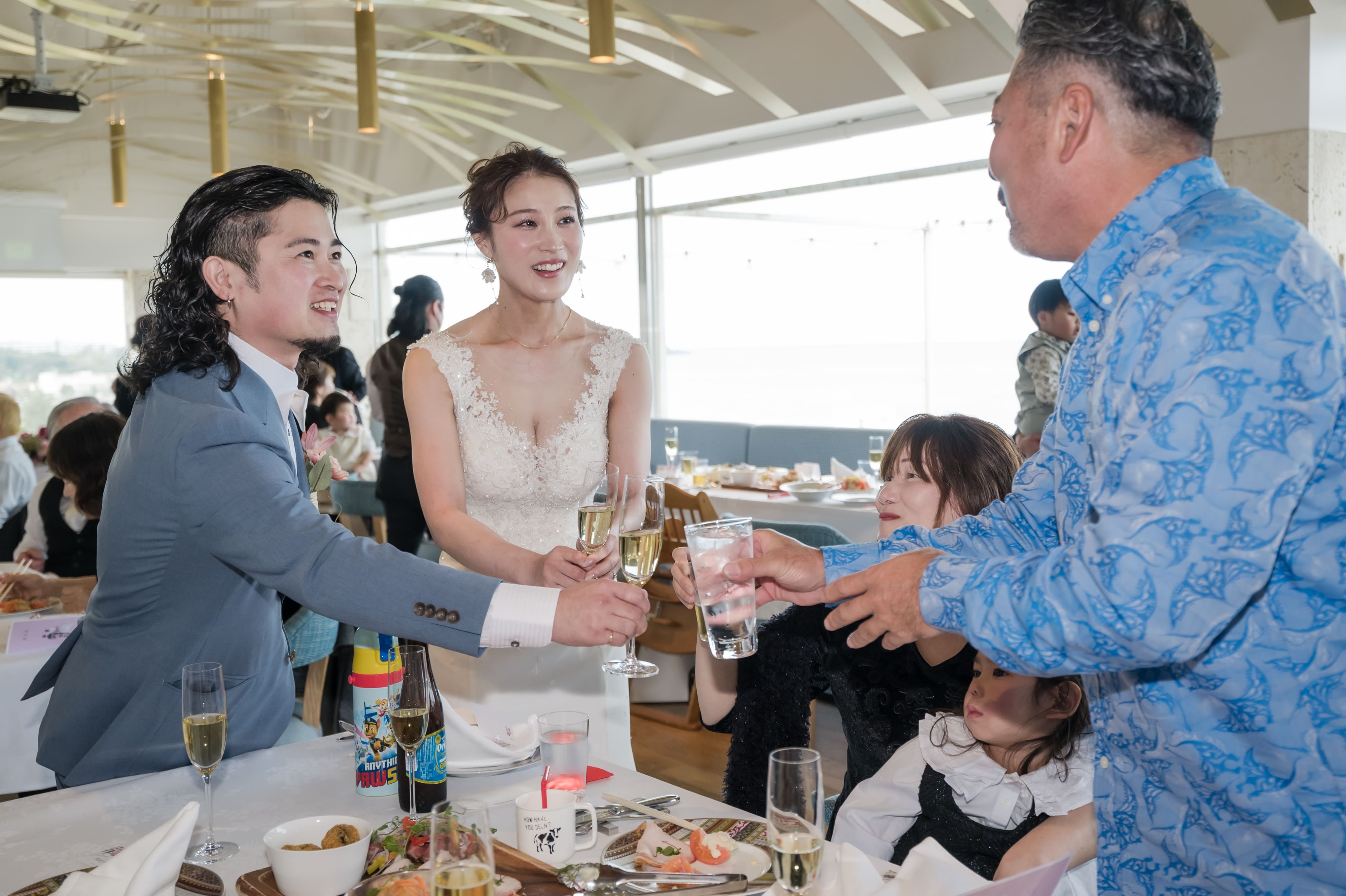 新郎新婦もゆっくりとご挨拶にまわれます