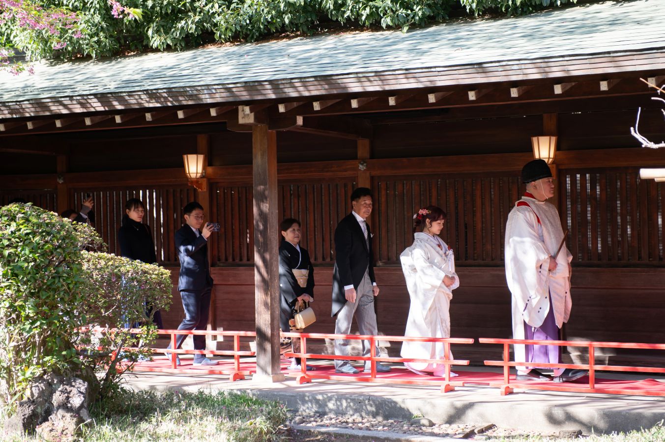 代々木八幡宮で挙げられた新郎新婦様のお写真