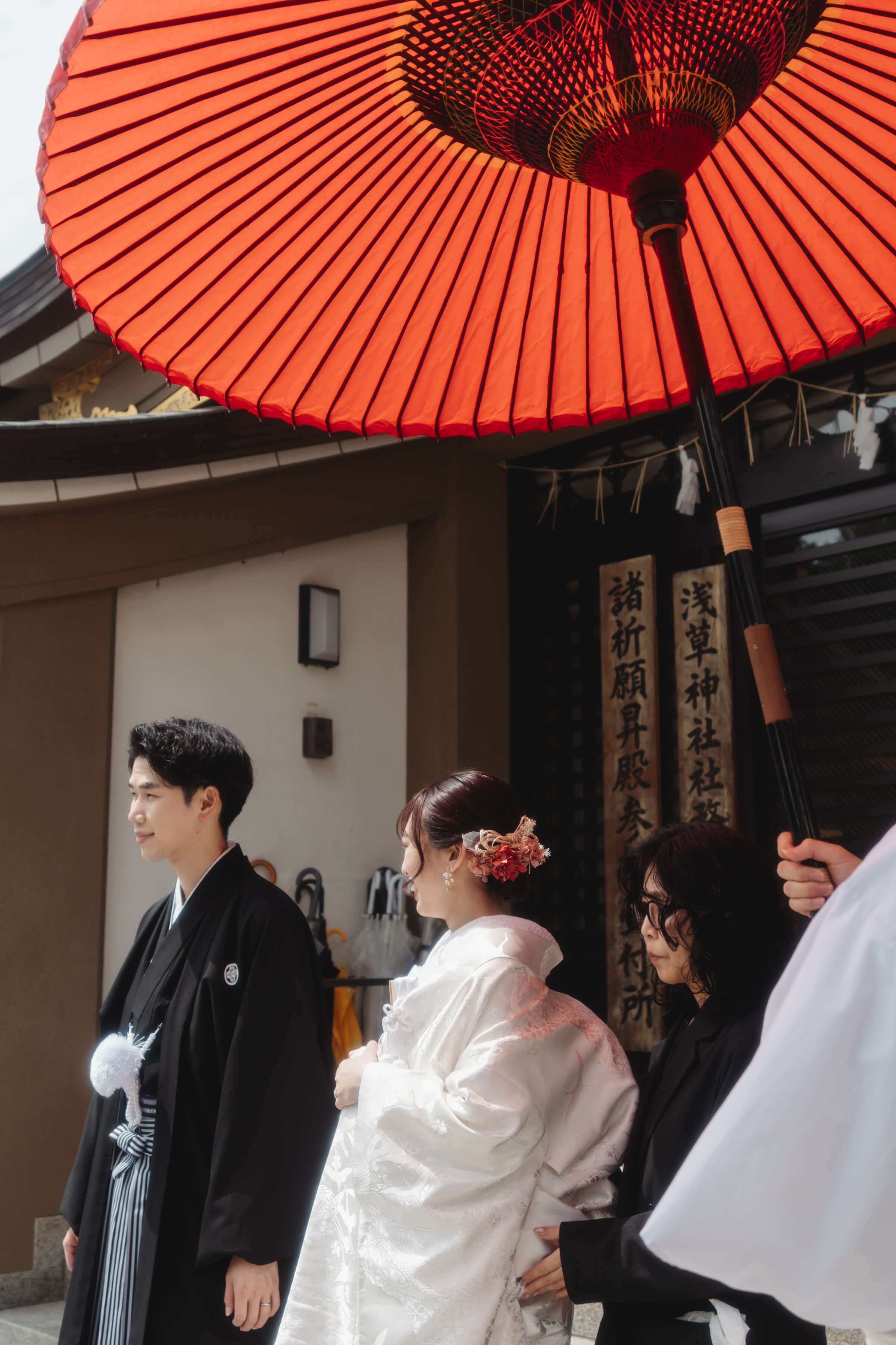 浅草神社でご結婚式を挙げられた新郎新婦様