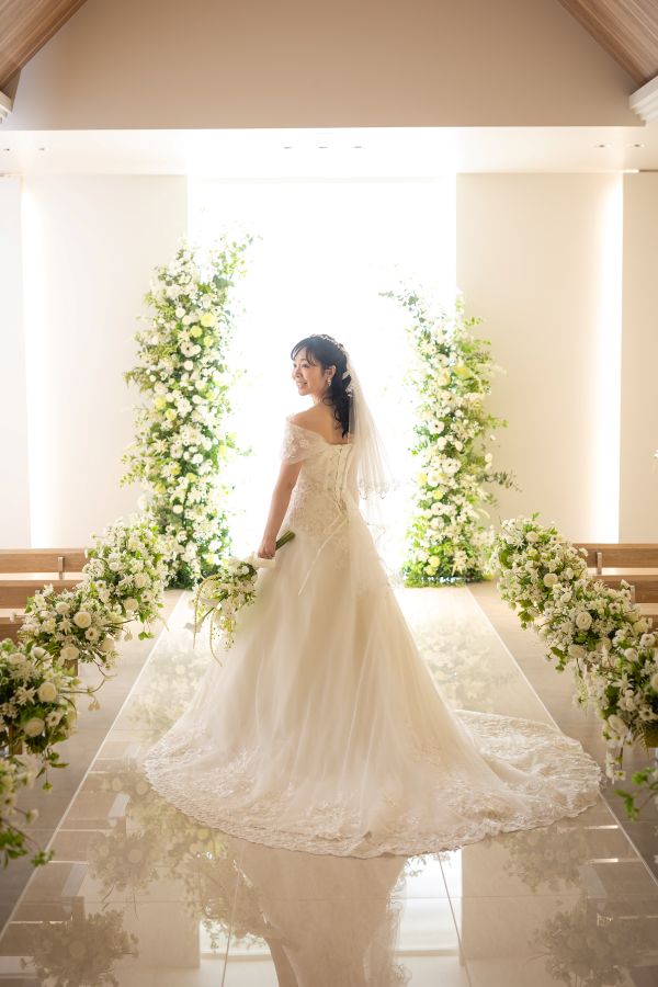 松山スタジオで撮影された新郎新婦様のお写真　新婦様の美しいお姿
