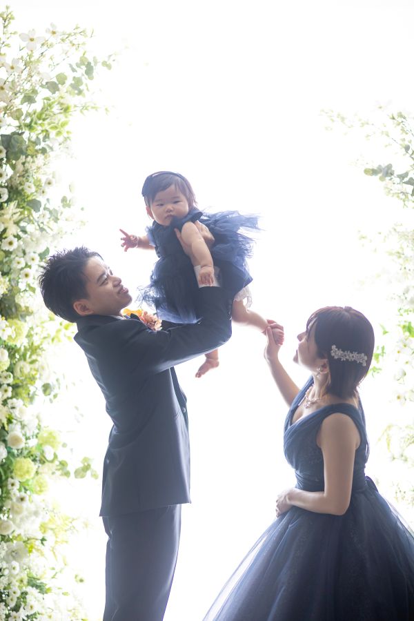 松山スタジオで撮影された新郎新婦様のお写真　おうちでのいつもの様子を撮影した一枚