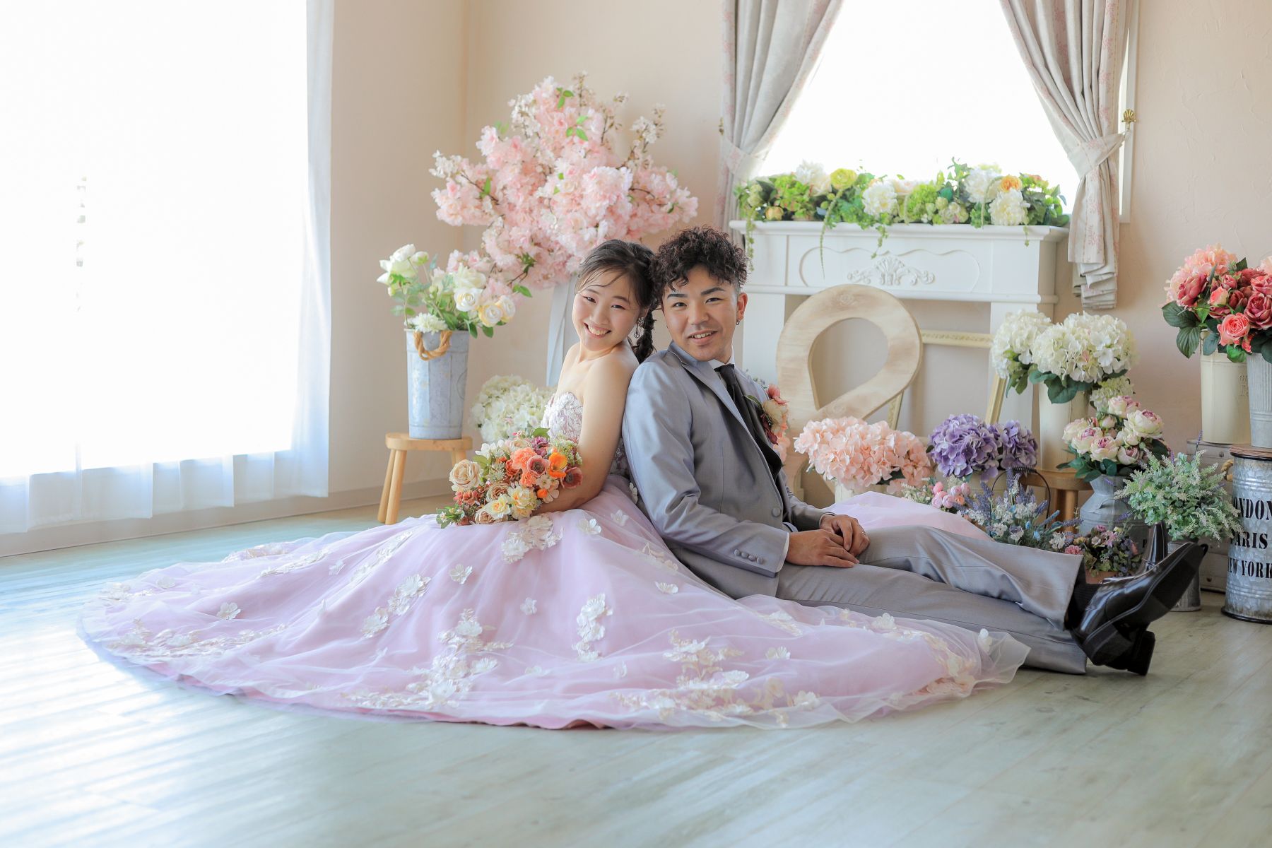 スカートを広げてプリンセスのような写真