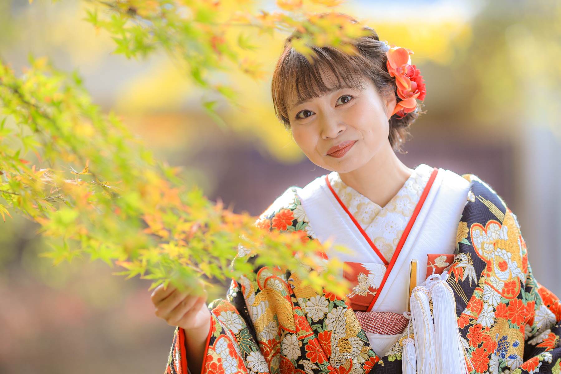 紅葉と新婦のソロショット
