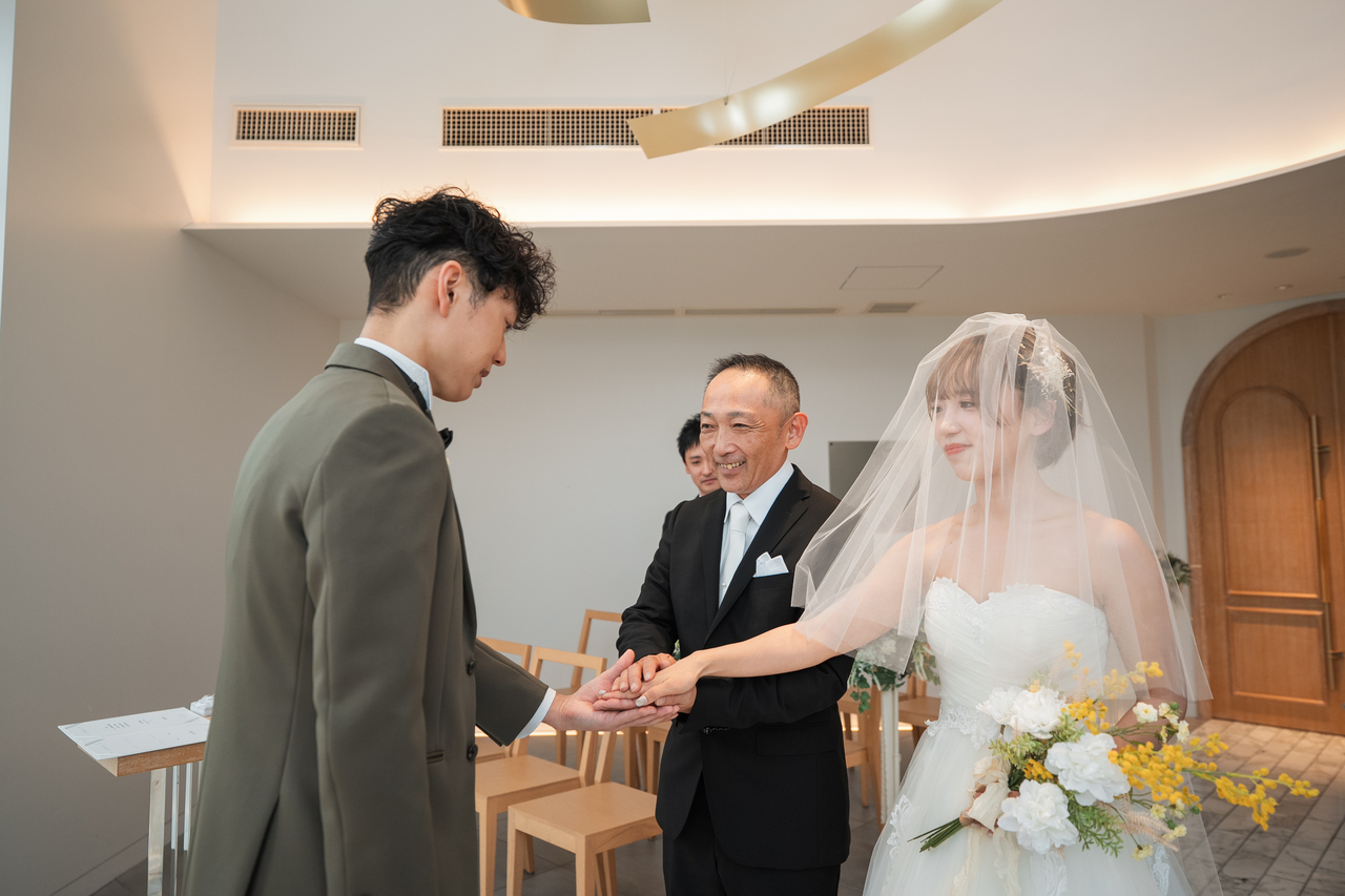 お父様からご新郎様へバトンタッチ