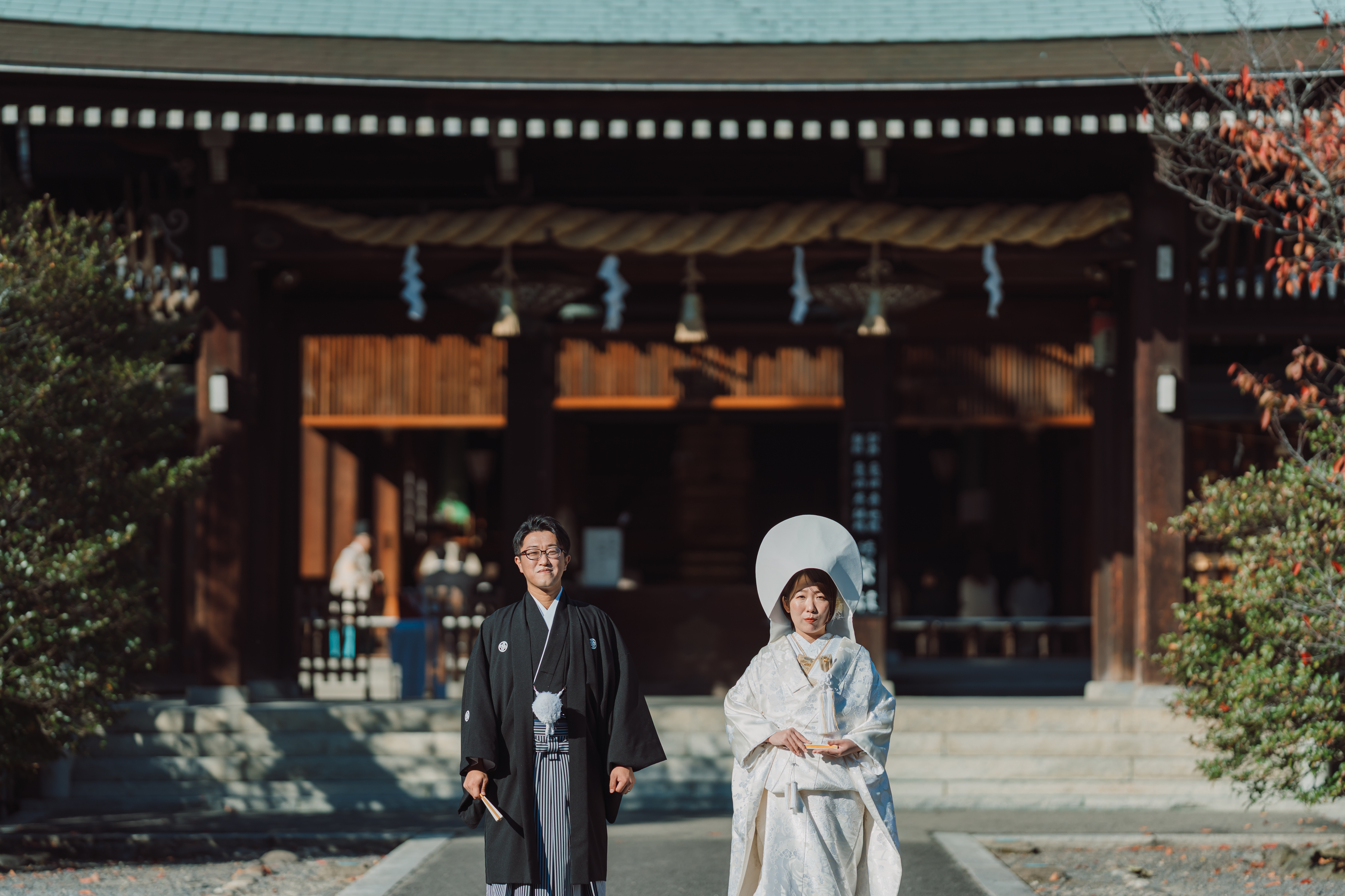 由緒ある護国神社の凛とした空間で、日本の伝統的な神前結婚式を執り行えます。
