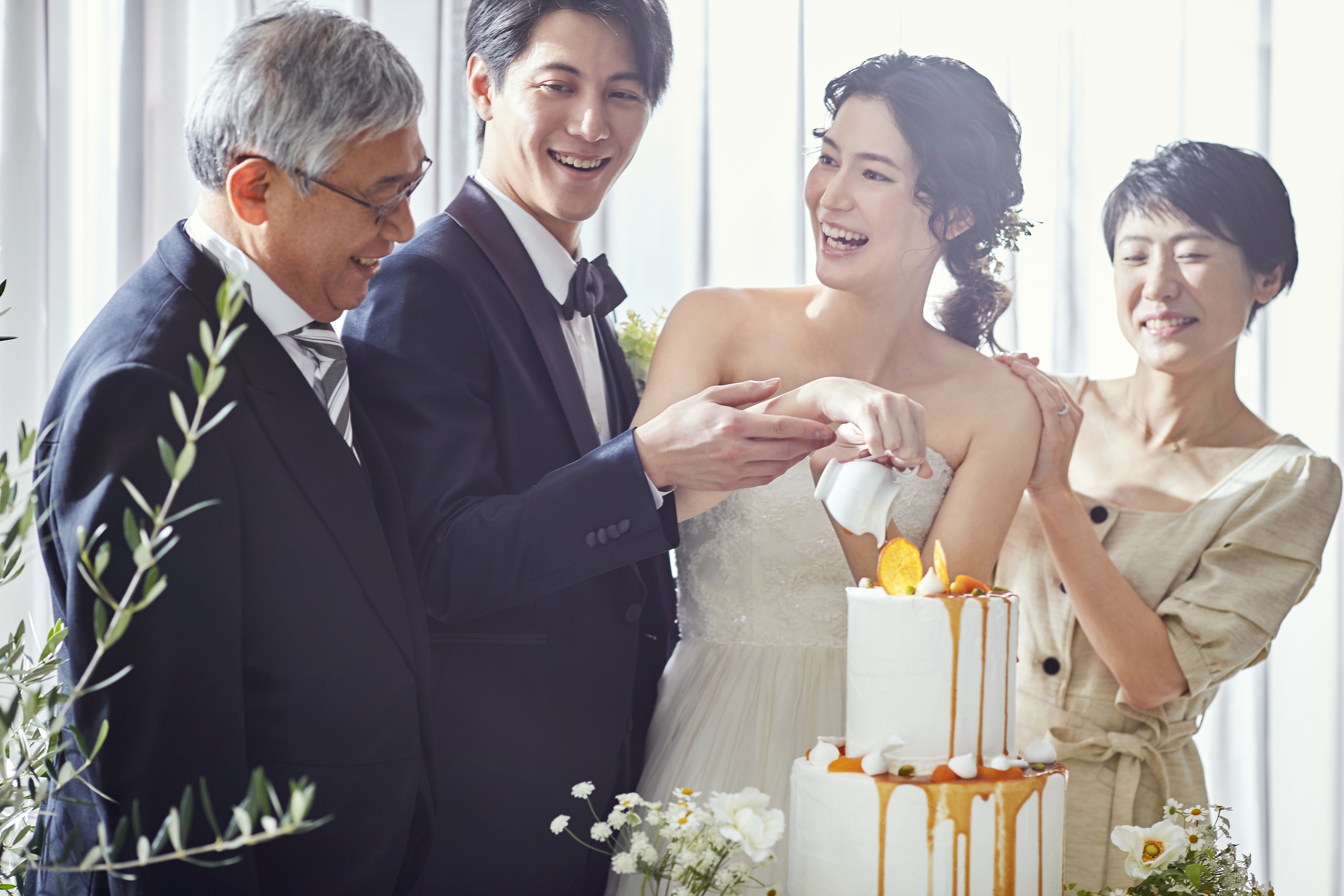 【天神・博多からアクセス抜群の好立地】　福岡の中心、大名にありながら、閑静で落ち着いた雰囲気のロケーション。また、ご高齢の方やお子様連れにも安心のバリアフリー設計です。大切な一日を、快適な環境でお過ごしください。