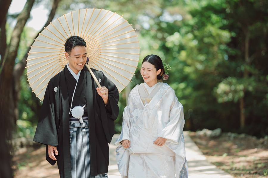 『自然と調和した静かなロケーション』豊かな緑に囲まれた静かな環境にあり、都会の喧騒を忘れさせてくれます。 自然と調和したロケーションは、写真映えも抜群。穏やかな空気に包まれながら、心落ち着く挙式を叶えたい方に最適な場所です。