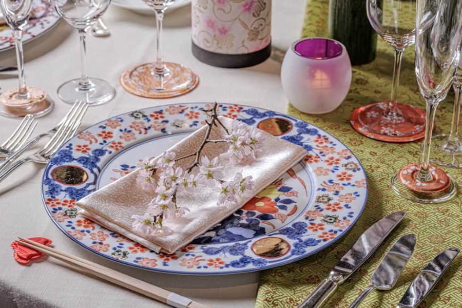 【京都を代表するホテルで叶う上質なウェディング 】格式あるホテルならではの洗練された空間ときめ細やかなサービス。 特別な一日を、上質なおもてなしとともにゆったりとお過ごしいただけます。